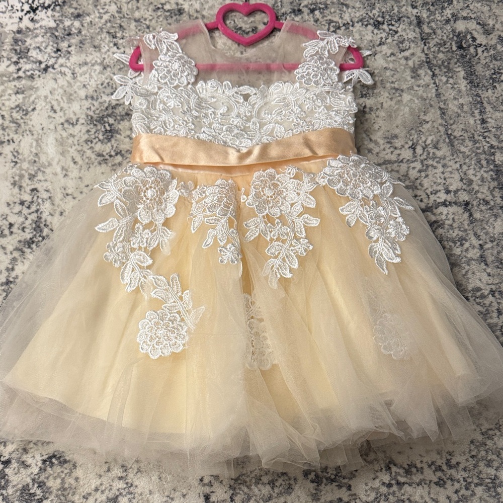2-3T Elegant Cream Lace Kids Dress with Size 7 Toddler Shoes